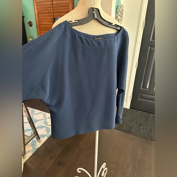 St. John top, size medium - Picture 1 of 6
